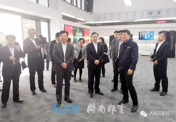 浪潮数字经济赋能教育装备产业调研 郑德雁强调教学仪器智能化转型
